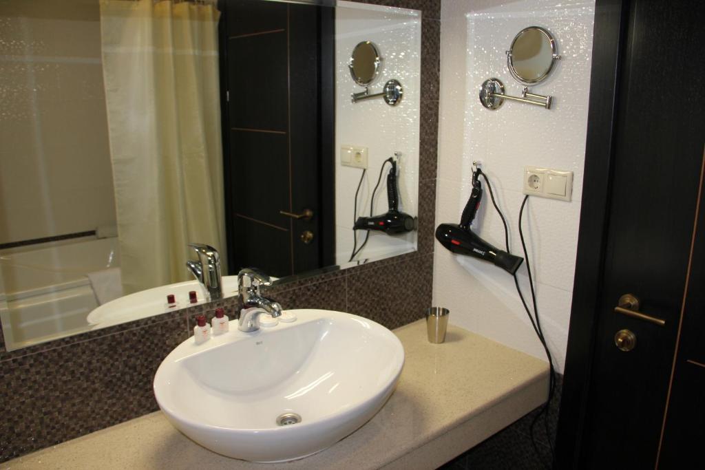 Hotel Villa Palace バクリアニ 部屋 写真